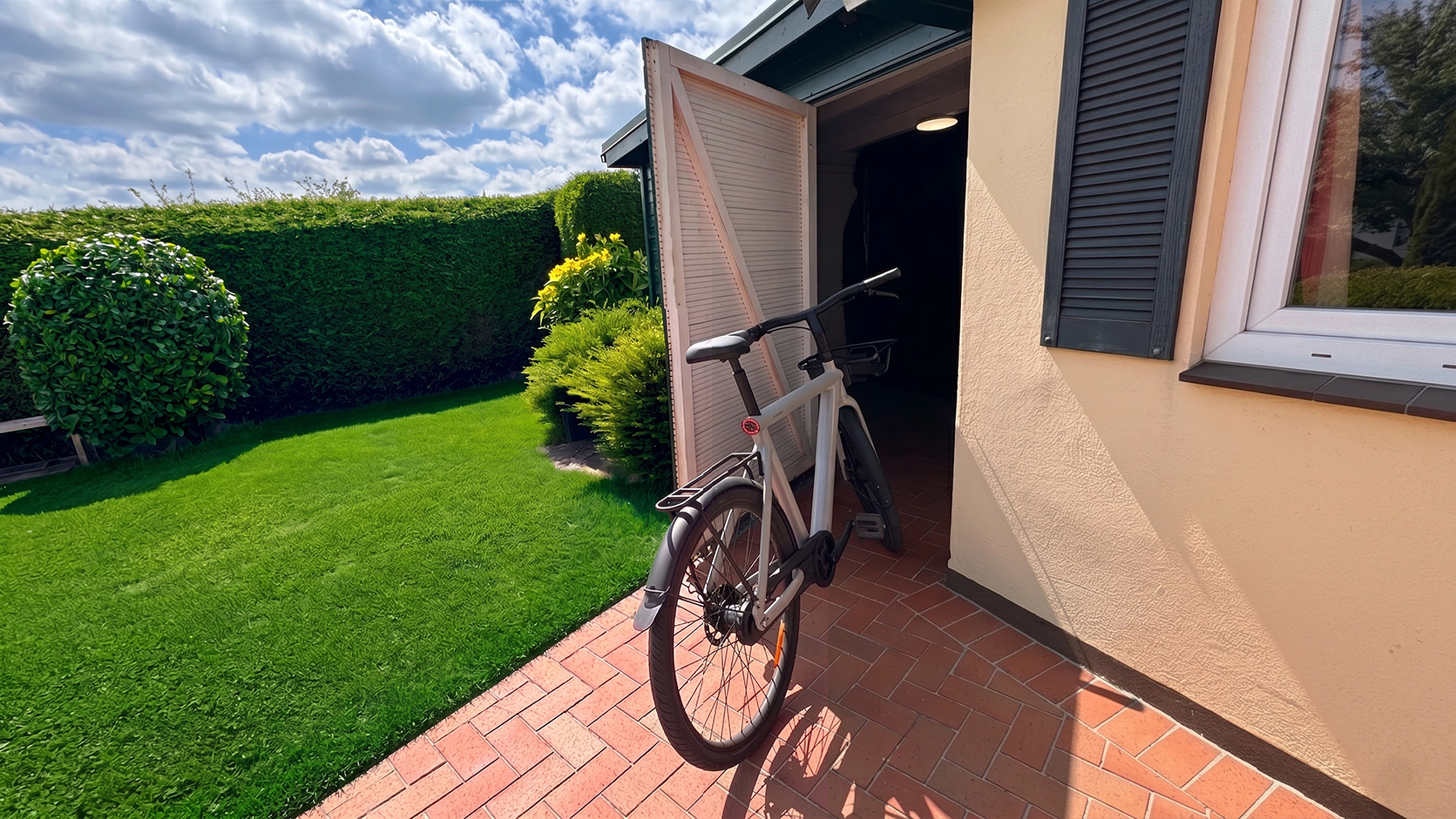 Abschließbarer Fahrradschuppen bei Haus Lisa für Fahrräder und E-Bikes